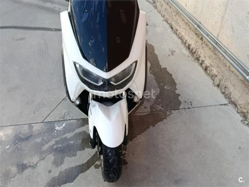 Yamaha NMAX - Vista 4