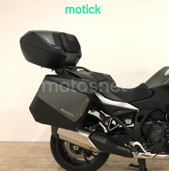 Honda NT1100 - Vista 3