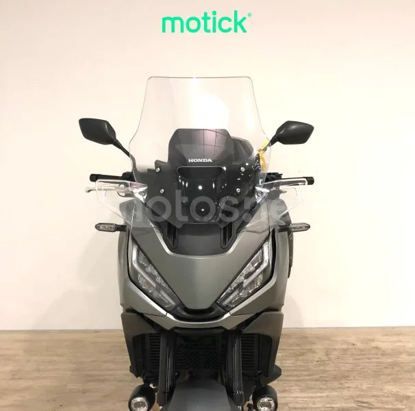 Honda NT1100 - Vista 9