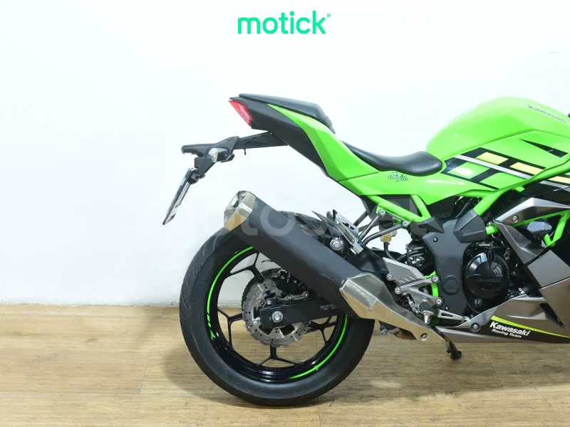 Kawasaki Ninja 125 - Vista 3