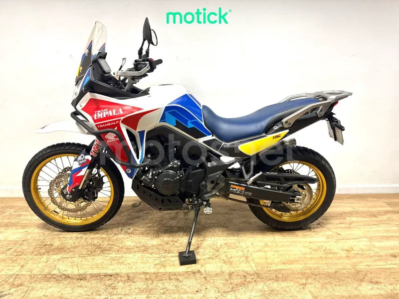 Honda XL750 Transalp - Vista 7