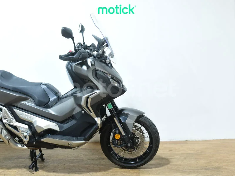 Honda X-ADV - Vista 4