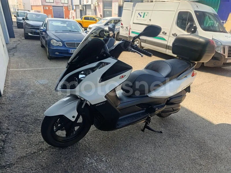 Kymco Super Dink 125 - Vista 4