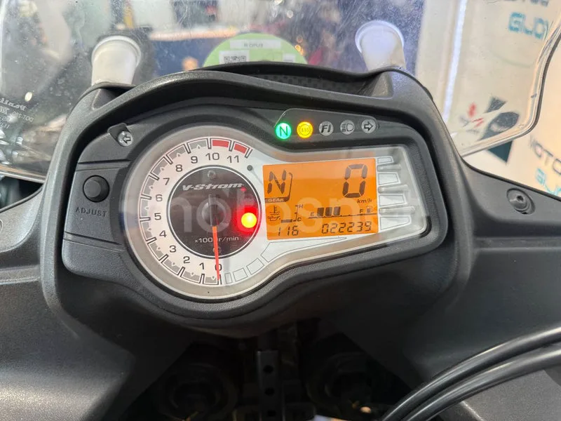 Suzuki V-Strom 650 - Vista 7