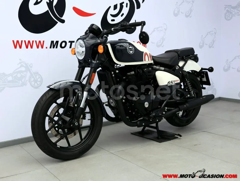 Royal Enfield Shotgun 650 - Vista 8