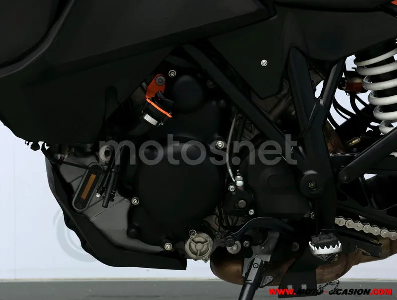 KTM 1090 Adventure - Vista 9