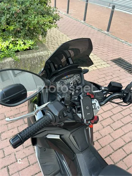 Aprilia SR GT 125 - Vista 6