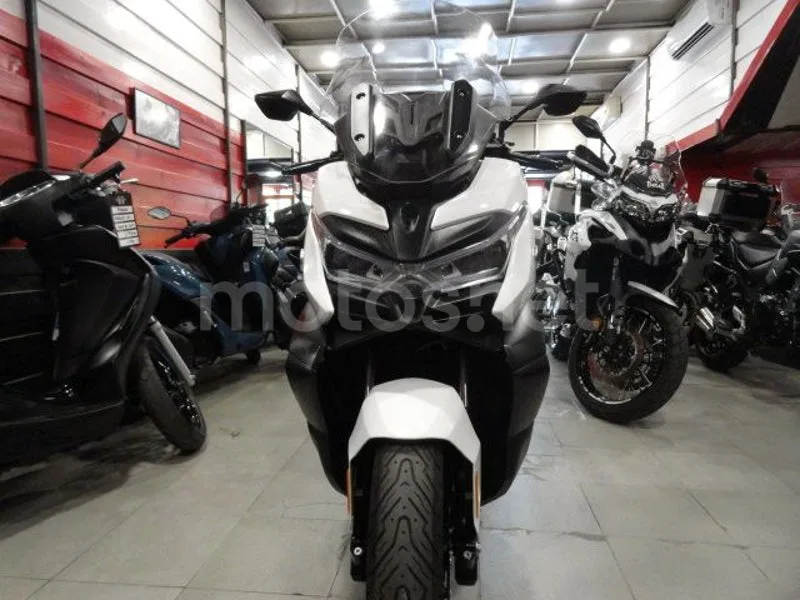 Voge SR4 Max - Vista 5