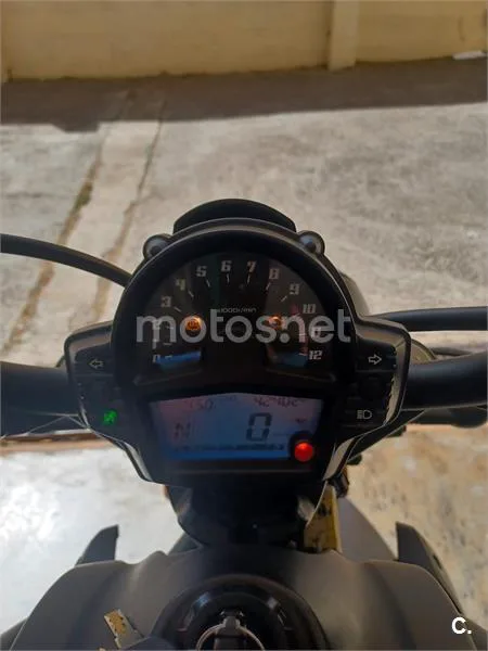 Kawasaki Vulcan S - Vista 3