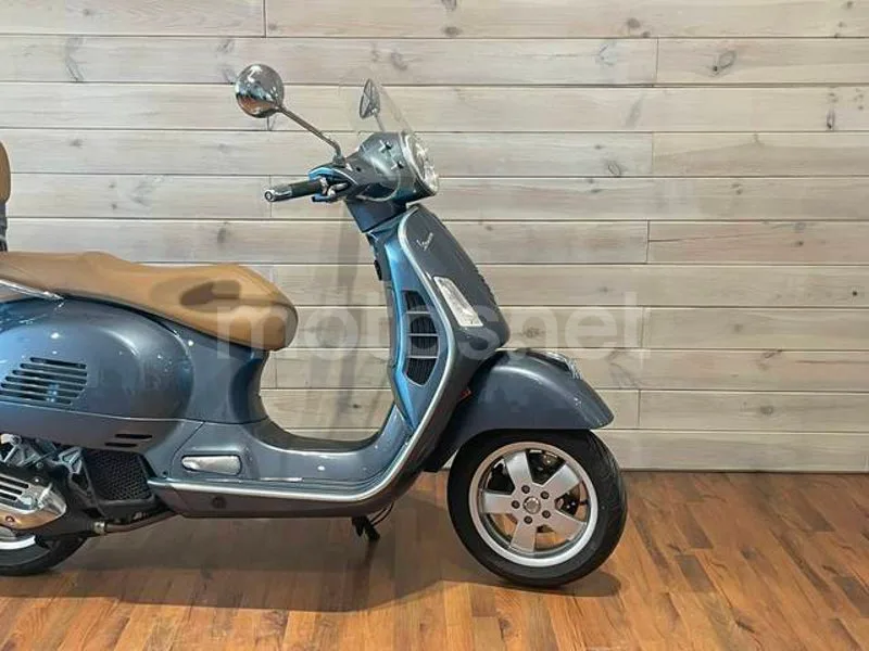 Vespa GTS 125 - Vista 8