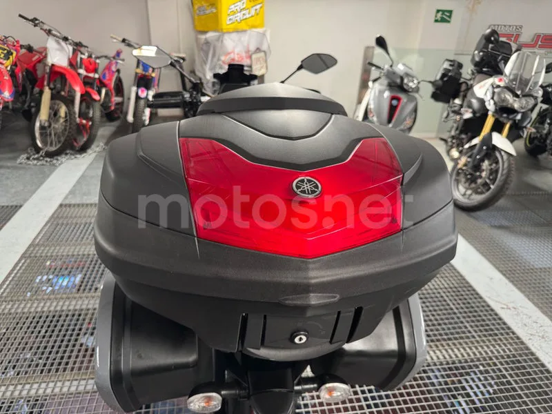 Yamaha Tracer 900 - Vista 25