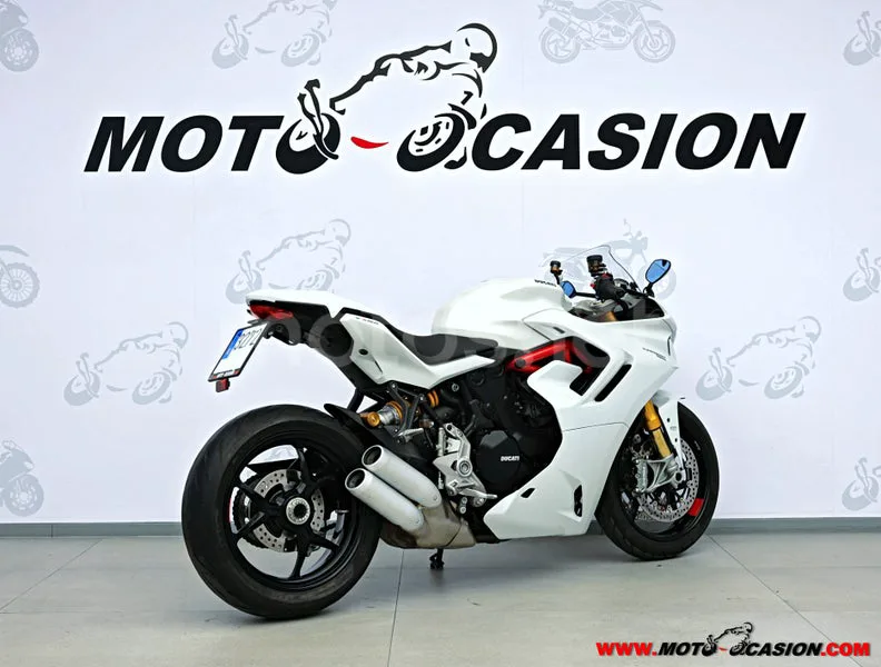 Ducati SuperSport - Vista 3