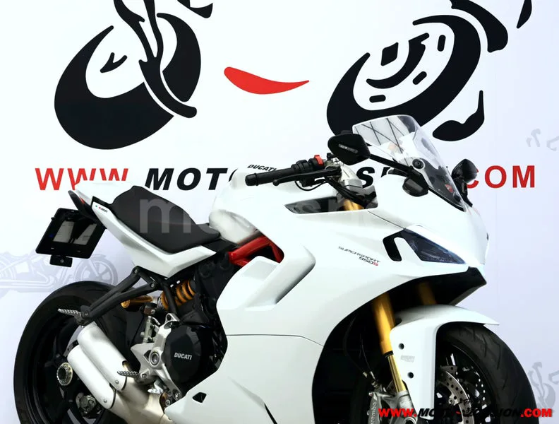Ducati SuperSport - Vista 4