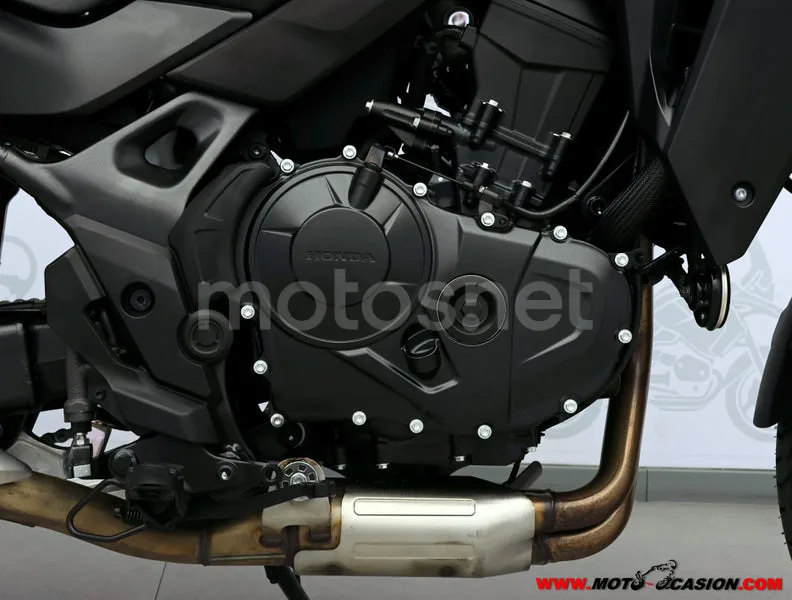 Honda XL750 Transalp - Vista 5