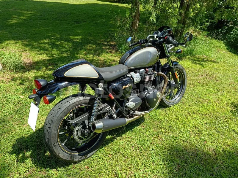 Triumph Street Cup - Vista 12