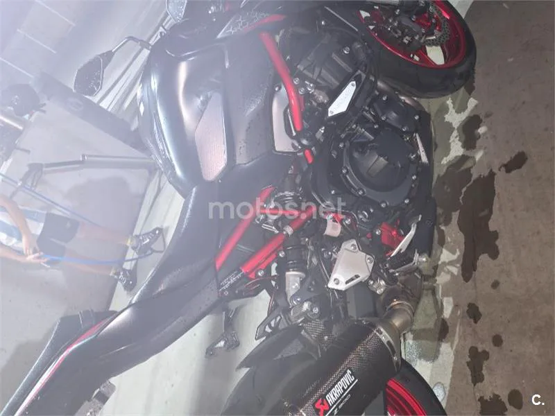 Kawasaki Z900 - Vista 11