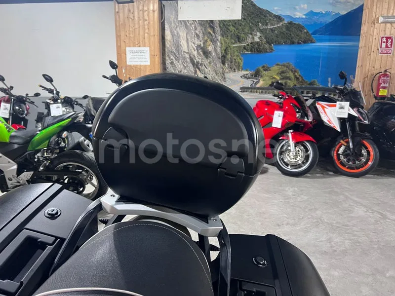 BMW R 1200 R - Vista 24