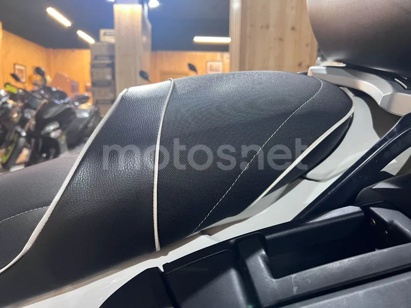BMW R 1200 R - Vista 25