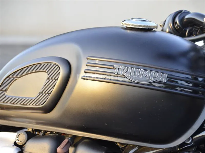 Triumph Bonneville T100 - Vista 9