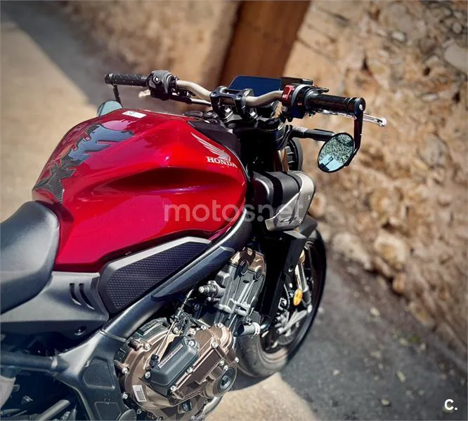 Honda CB650R - Vista 4