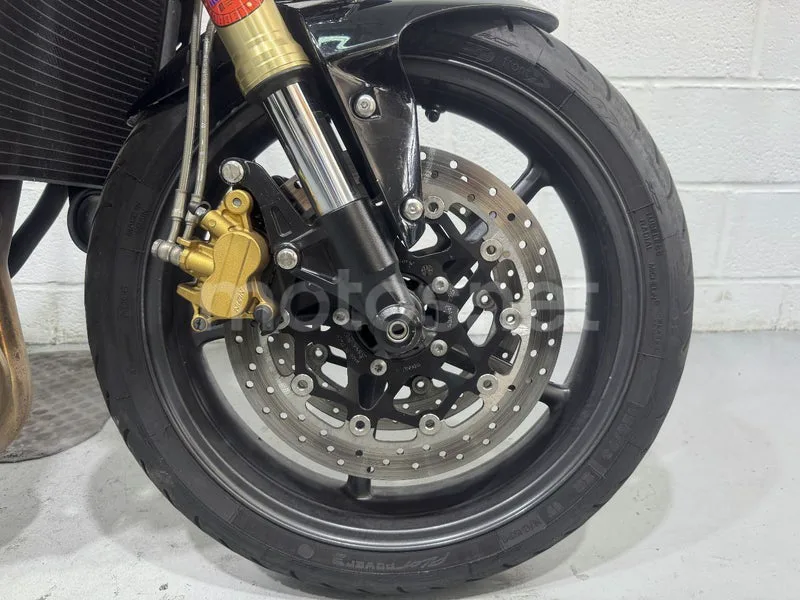 Triumph Street Triple - Vista 12