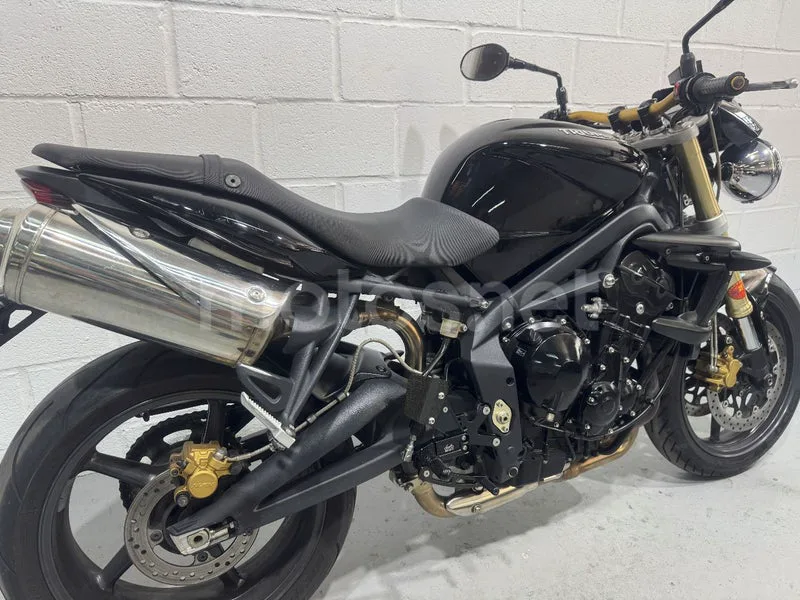 Triumph Street Triple - Vista 17