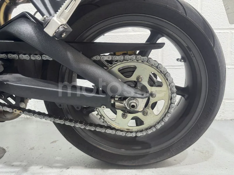 Triumph Street Triple - Vista 25