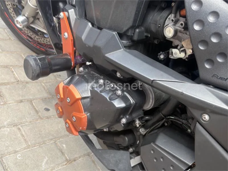 Kawasaki Z1000 - Vista 5