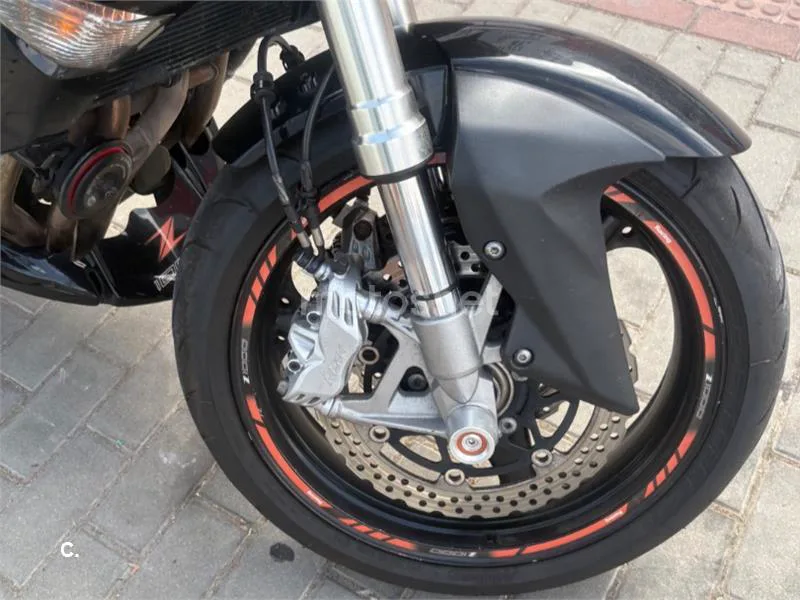 Kawasaki Z1000 - Vista 10