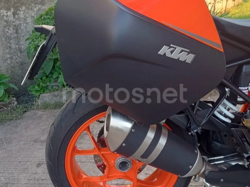 KTM 1290 Super Duke GT - Vista 9