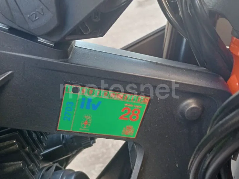 KTM 1290 Super Duke GT - Vista 10