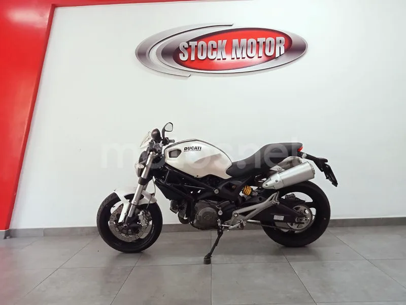 Ducati Monster 696 3500 € 2009 Tarragona - 1