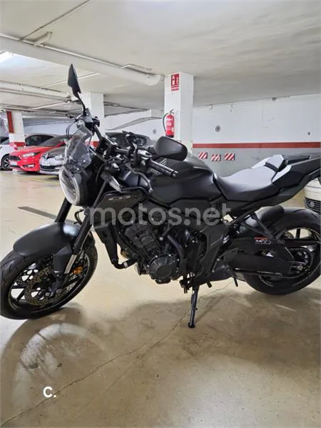 Honda CB650R - Vista 7