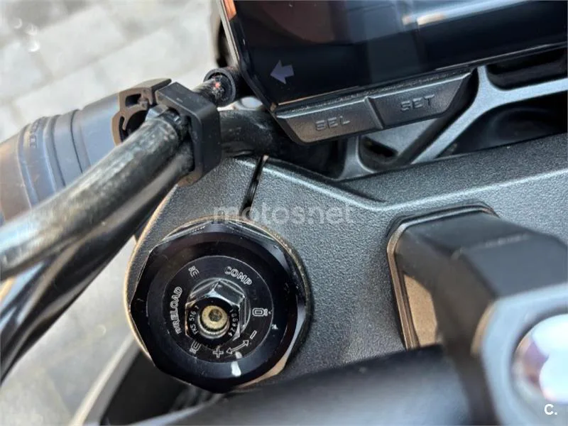 Honda CB650R - Vista 4