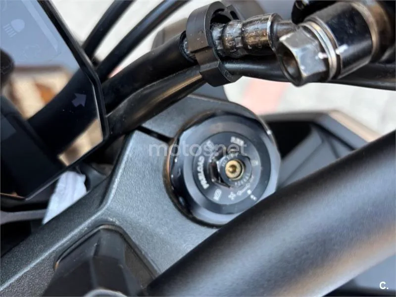 Honda CB650R - Vista 5