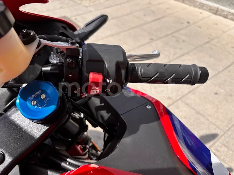 Honda CBR600RR - Vista 17