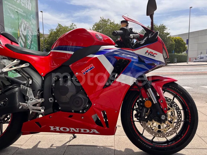 Honda CBR600RR - Vista 7