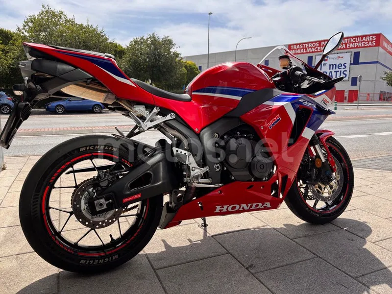 Honda CBR600RR - Vista 9