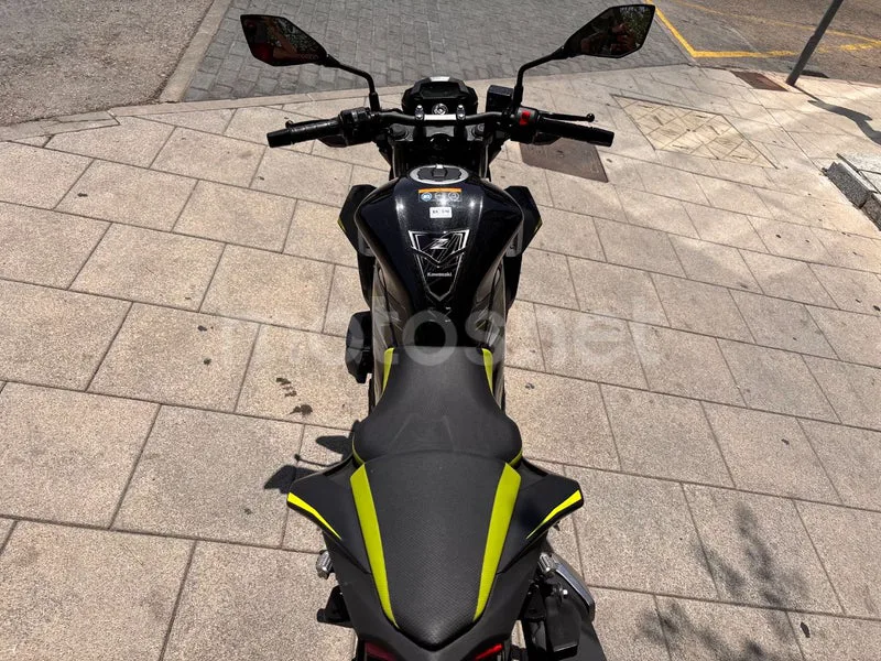 Kawasaki Z125 - Vista 11