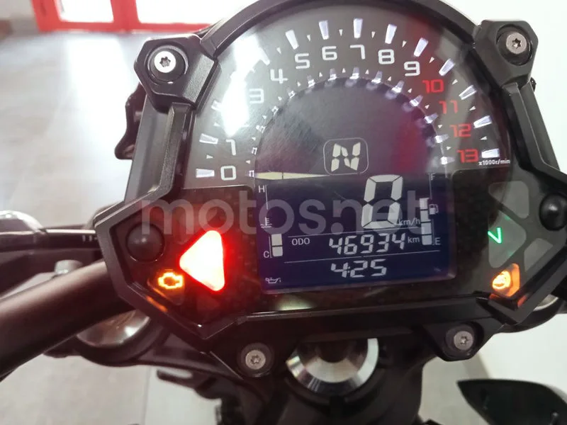 Kawasaki Z650 - Vista 12