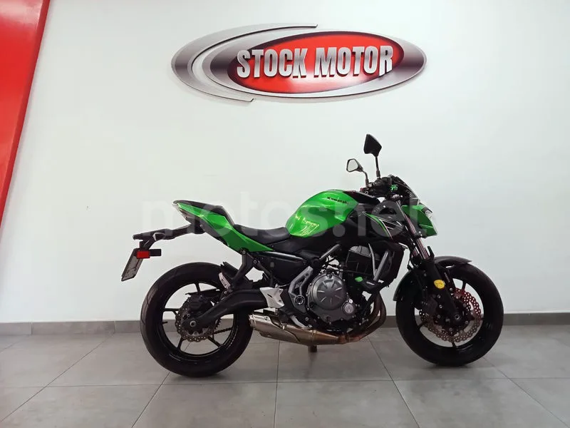 Kawasaki Z650 - Vista 7