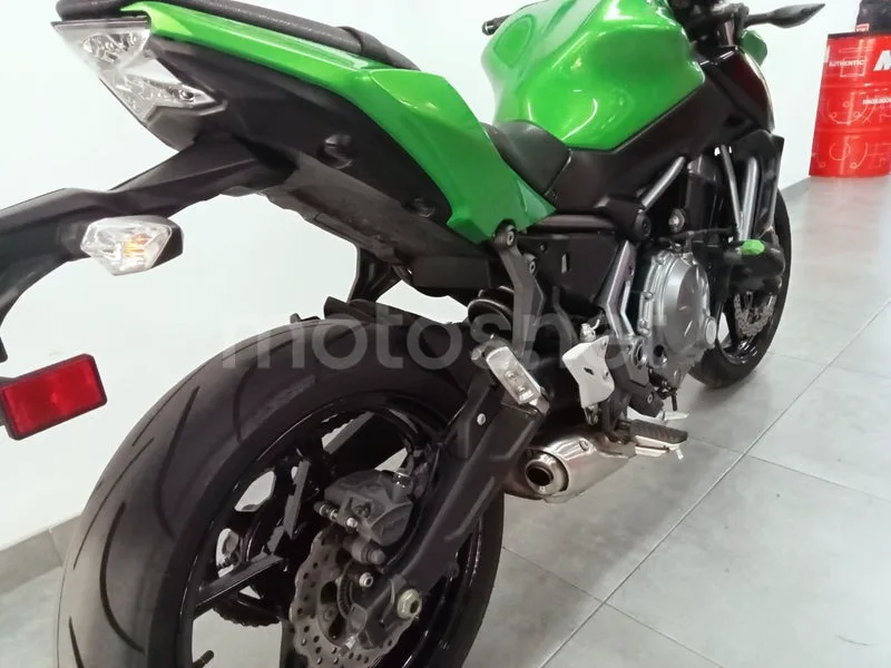 Kawasaki Z650 - Vista 9