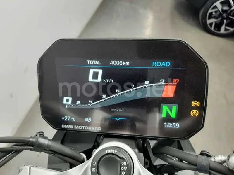 BMW F 900 R - Vista 6