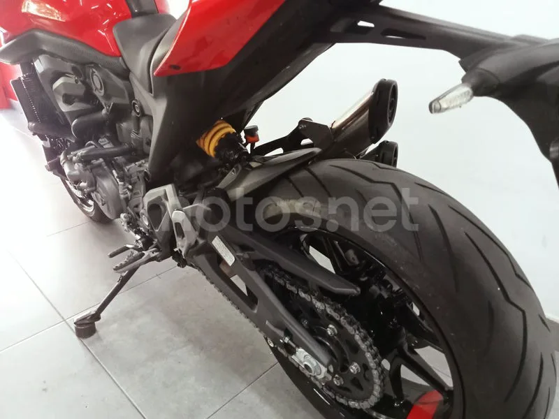Ducati Monster - Vista 6