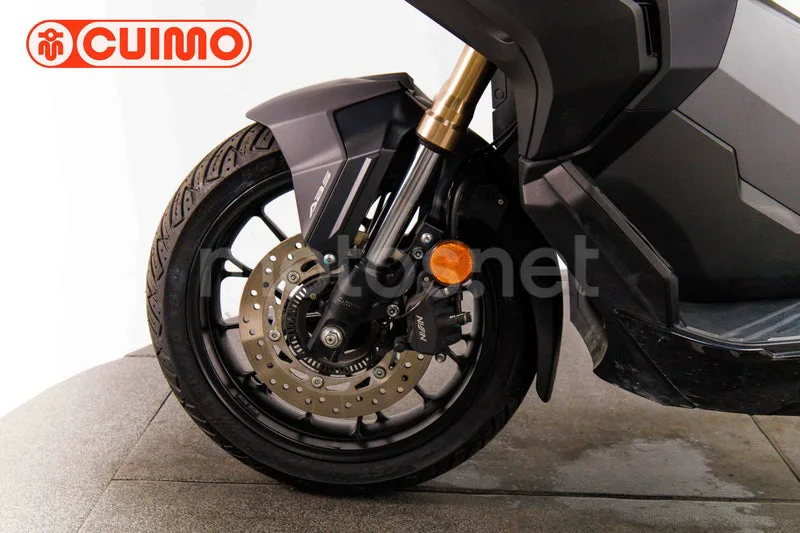 Honda ADV350 - Vista 22