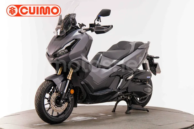 Honda ADV350 - Vista 9