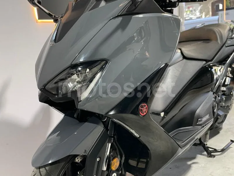 Yamaha TMAX 560 - Vista 3