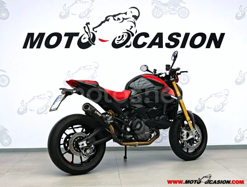 Ducati Monster - Vista 3