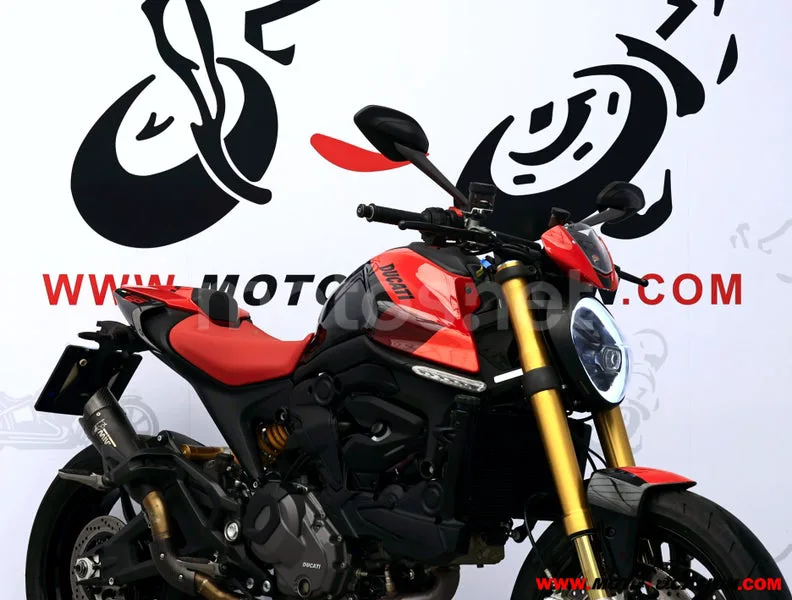 Ducati Monster - Vista 4