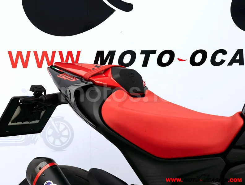 Ducati Monster - Vista 11